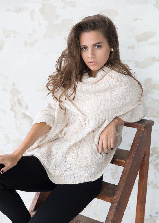 Julia G | VC Talent